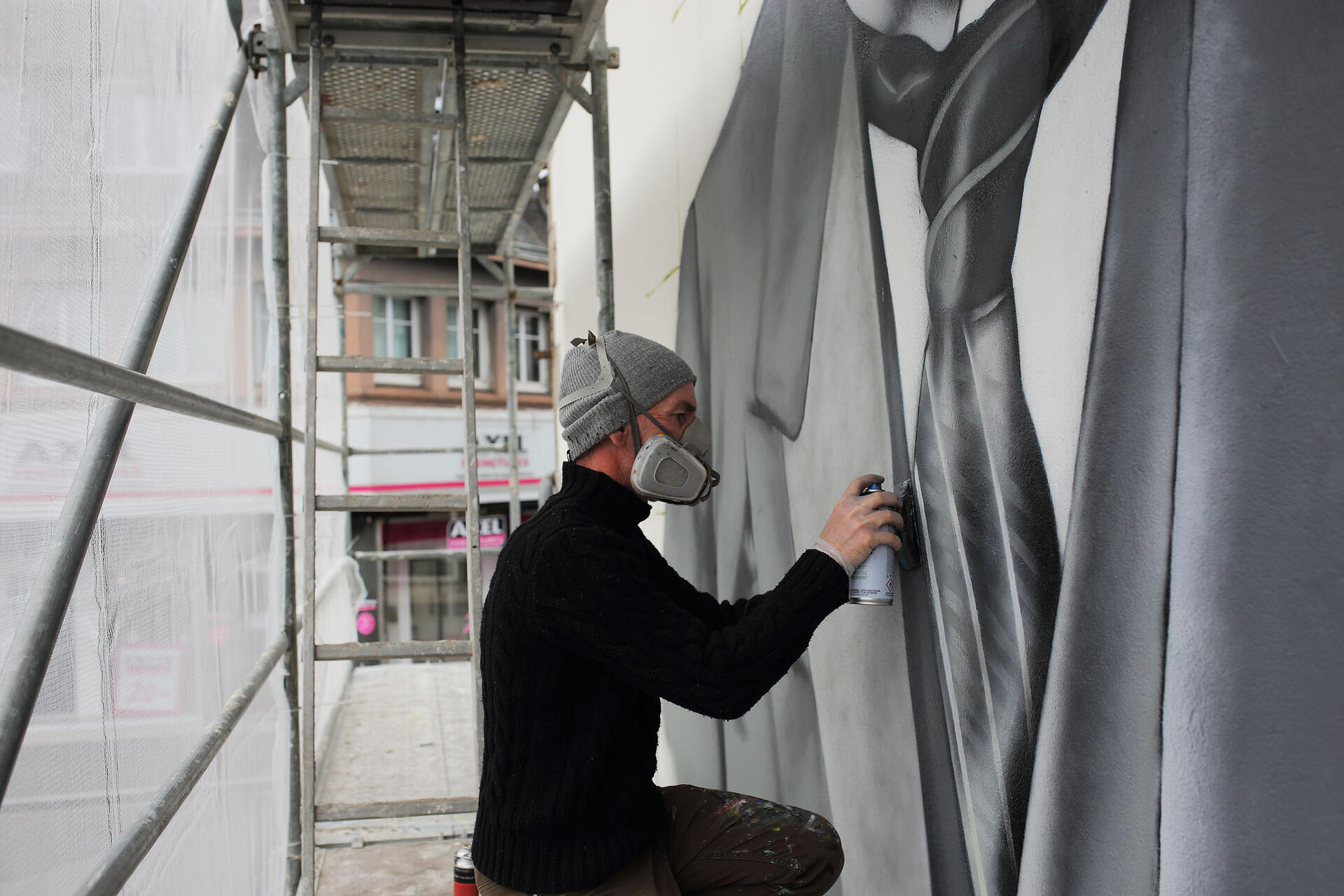 Graff à l’effigie d’Aristide-Briand est réalisé, par l’artiste HOZ